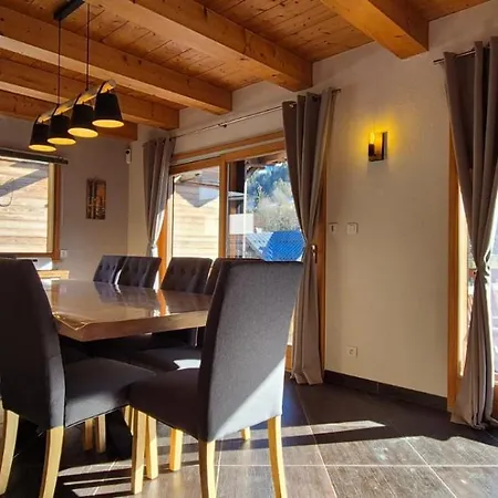 Familial - Vue Sur Les Alpes - * Abondance